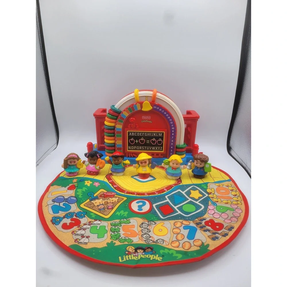 Fisher-Price Little People Time to Learn Preschool Playset School Mat 6 Figures